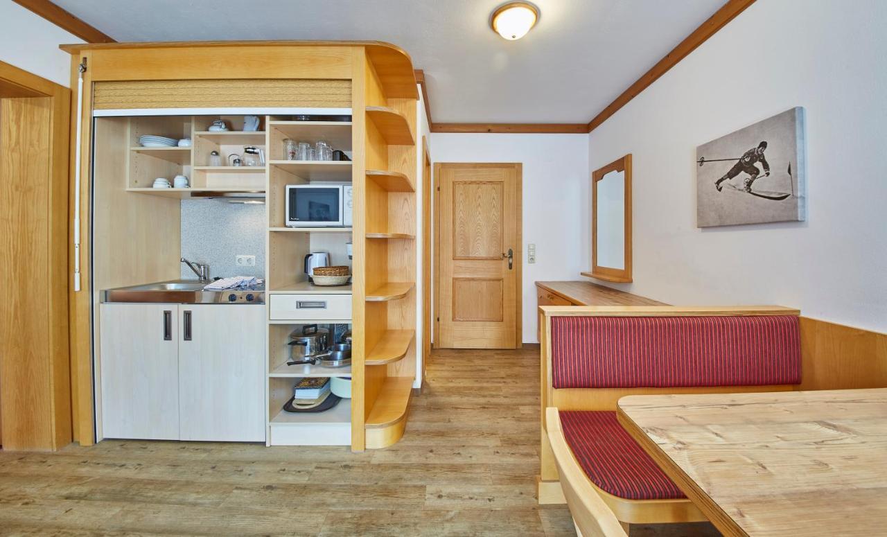 Apart-Hotel Forellenhof Saalbach Zimmer foto