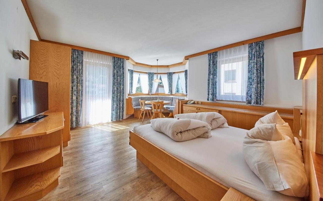 Apart-Hotel Forellenhof Saalbach Zimmer foto